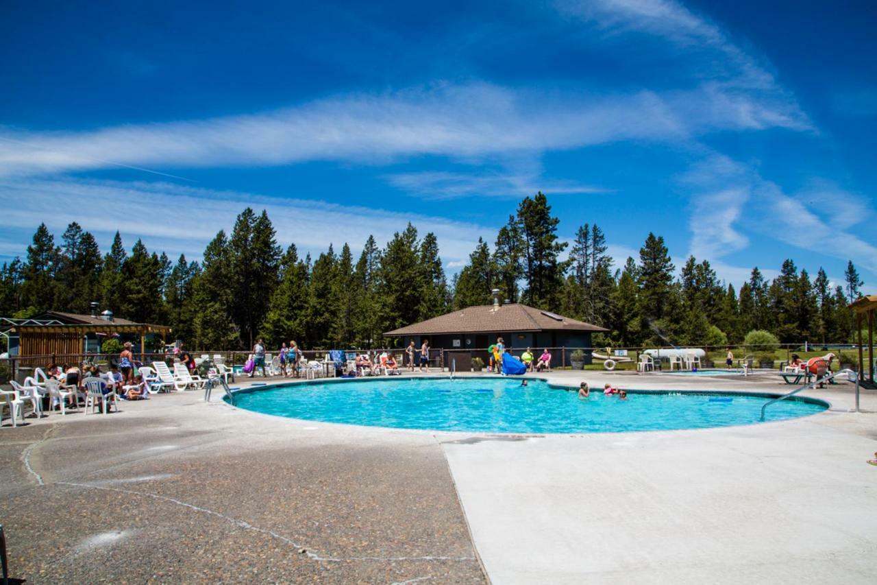 Bend-Sunriver Camping Resort Cottage 1 Exterior photo